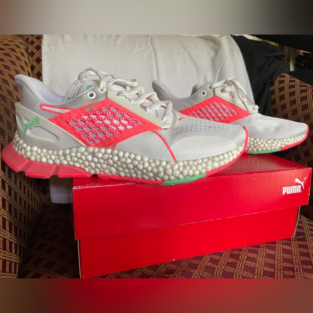 NIB Puma HYBRID Astro Women’s Running Shoes